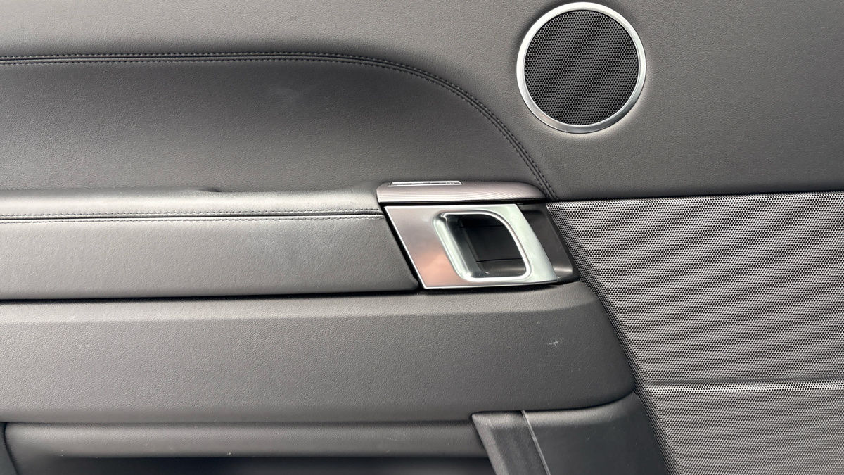 Land Rover Range Rover Sport Image 19