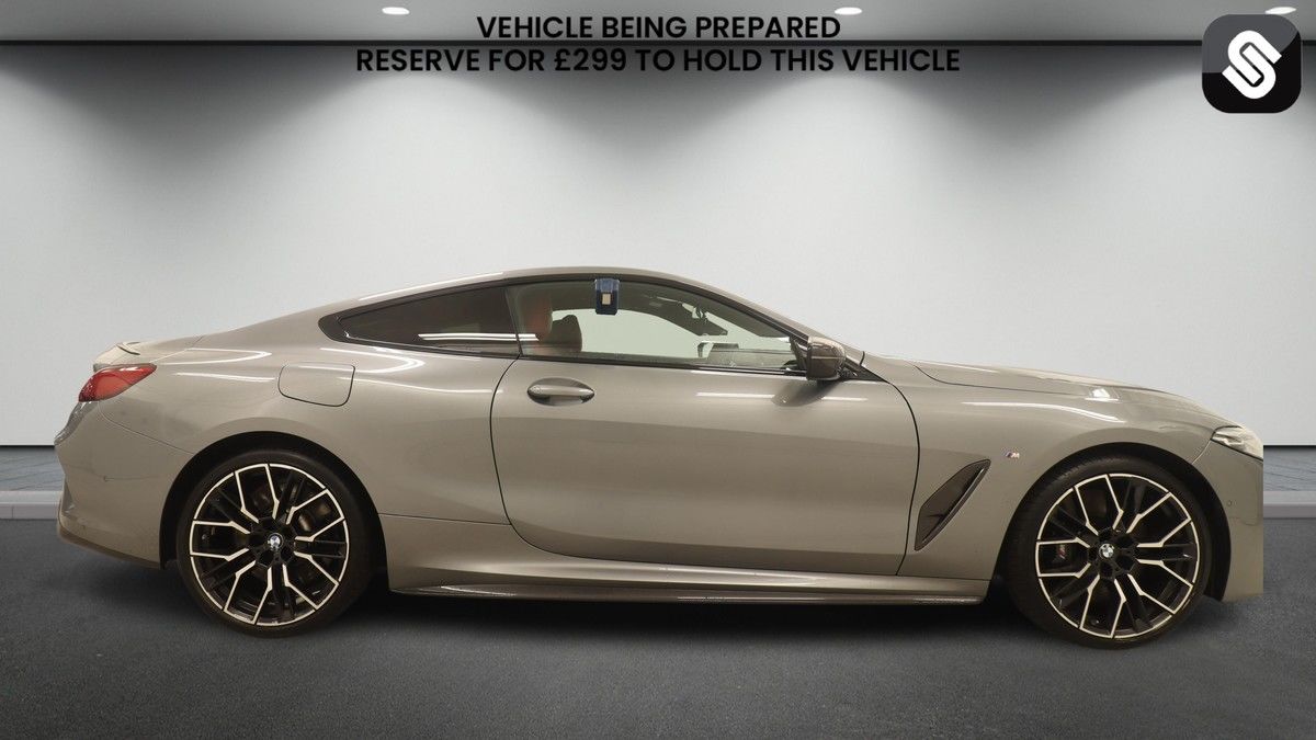 BMW 8 Series Image 5