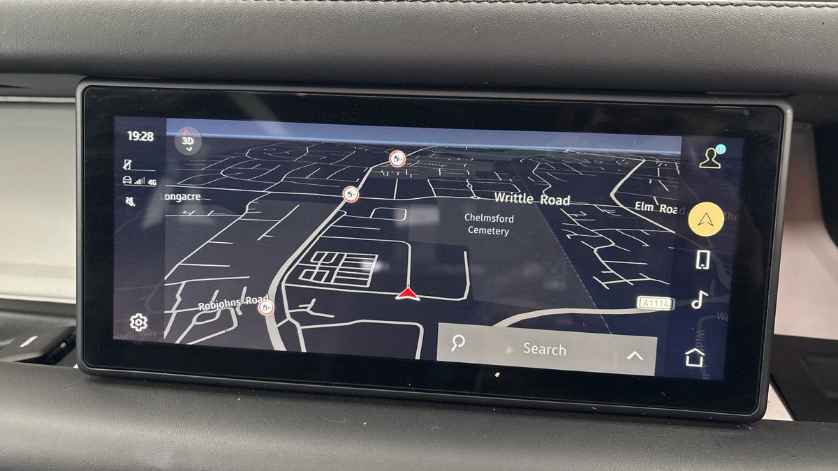 Land Rover Defender 90 Image 17