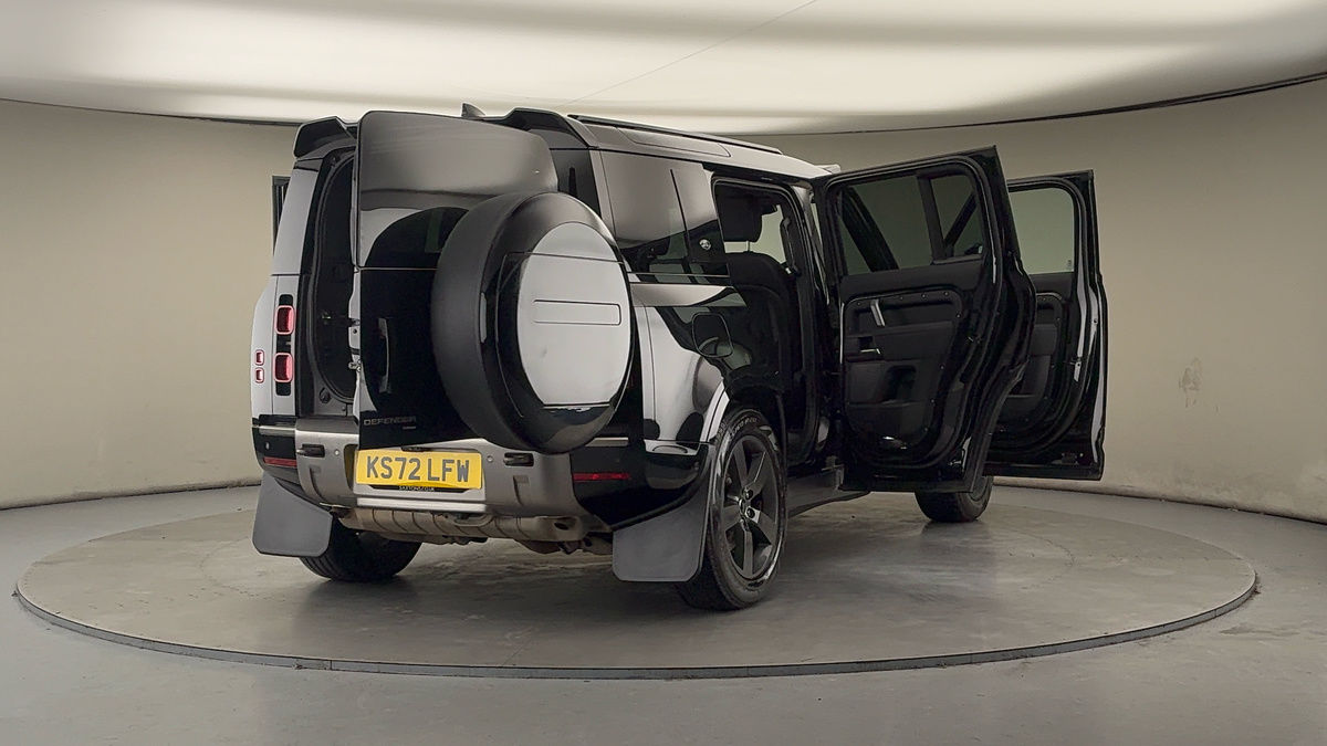 More views of Land Rover Defender 110