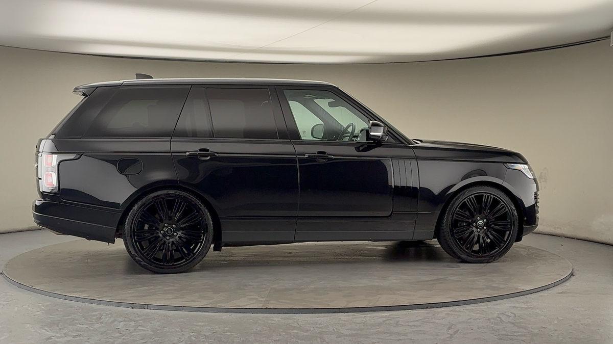 More views of Land Rover Range Rover