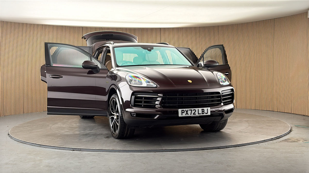 More views of Porsche Cayenne