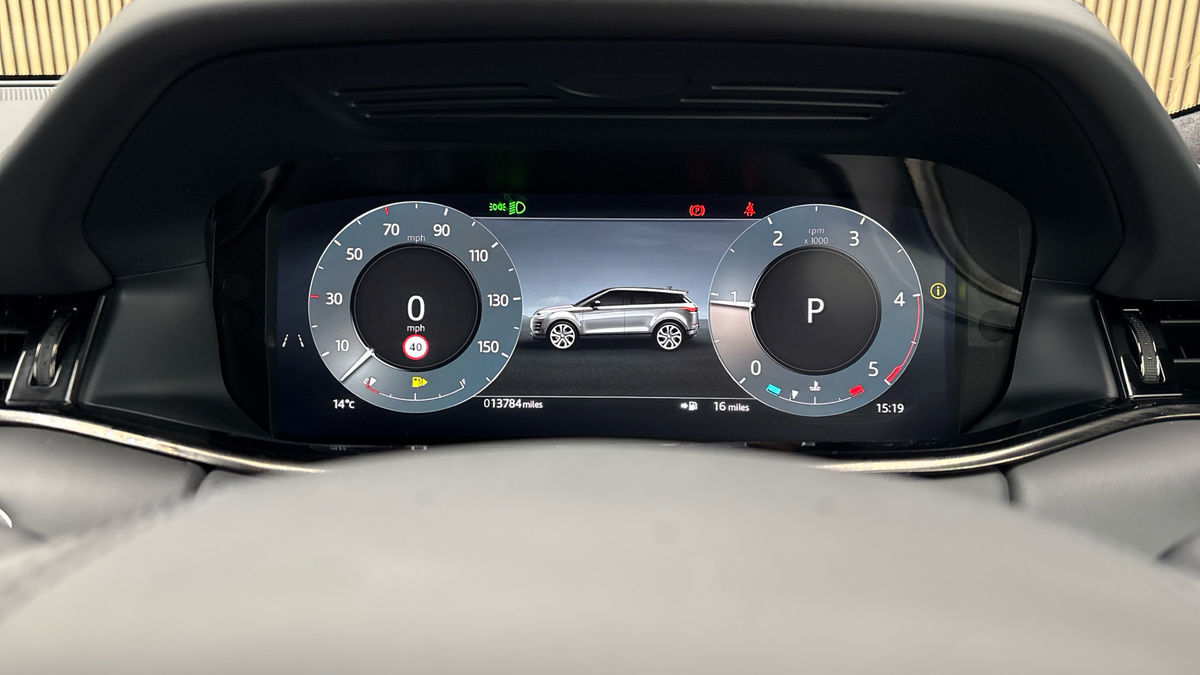Land Rover Range Rover Evoque Image 34