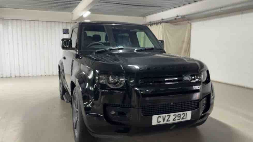 More views of Land Rover Defender 90