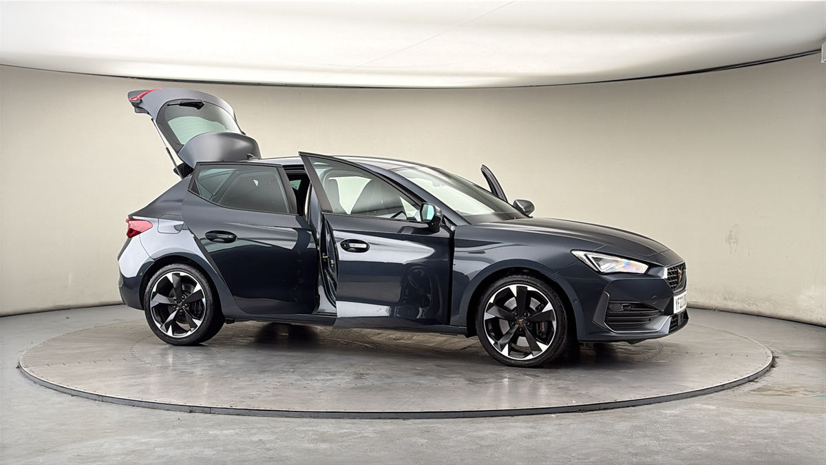 More views of CUPRA Leon