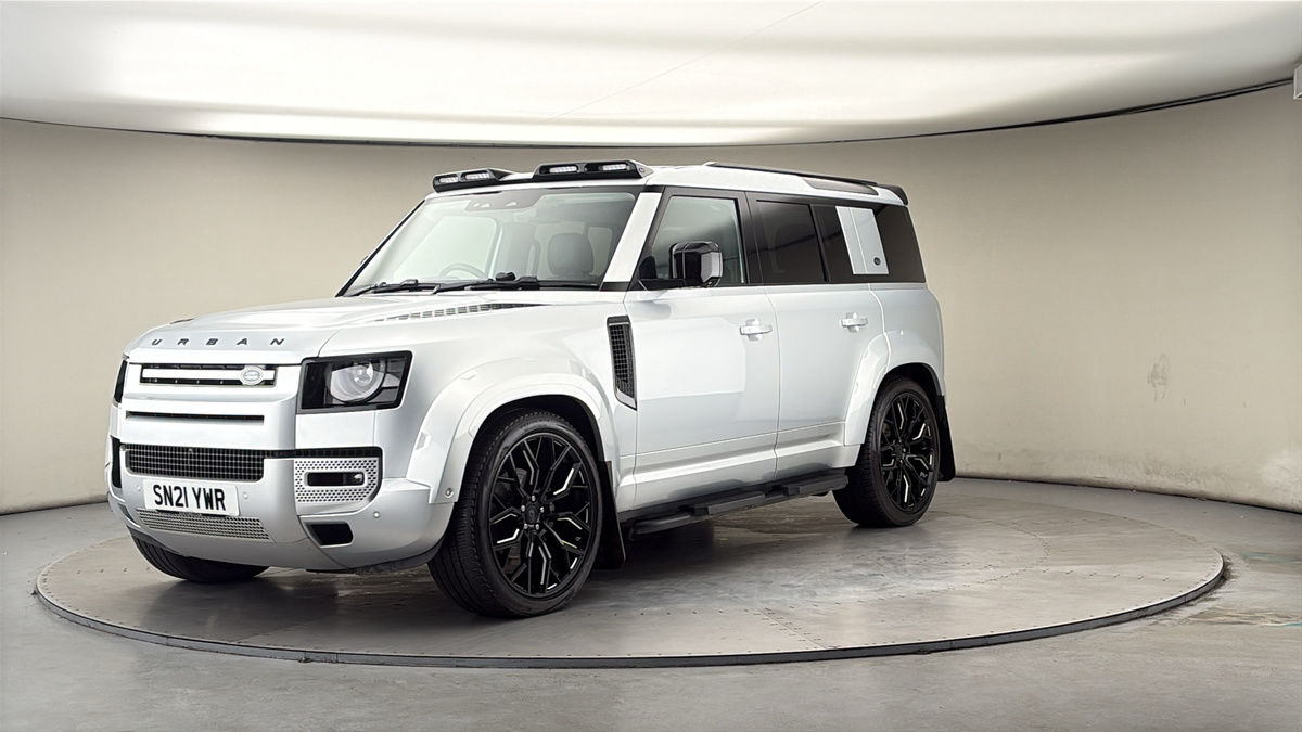 More views of Land Rover Defender 110