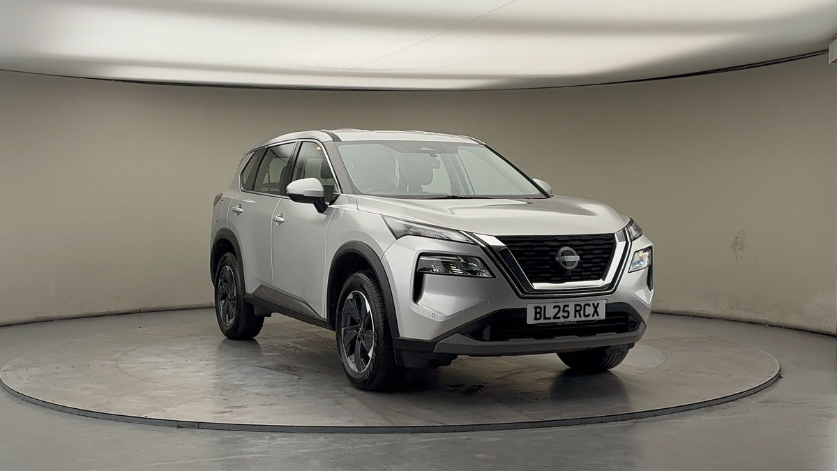 More views of Nissan X-Trail