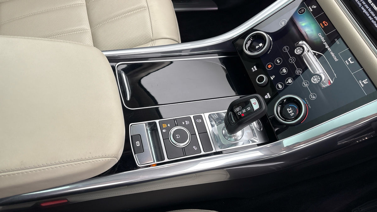 Land Rover Range Rover Sport Image 18