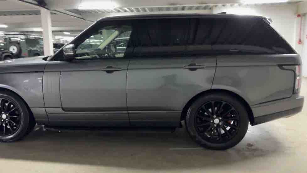 More views of Land Rover Range Rover