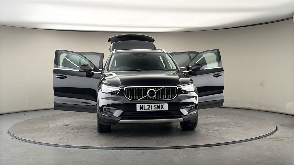 More views of Volvo XC40