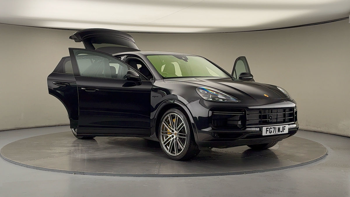 More views of Porsche Cayenne