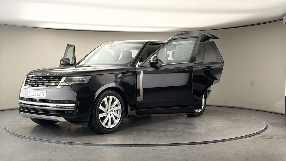More views of Land Rover Range Rover
