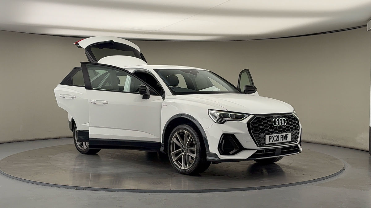 More views of Audi Q3