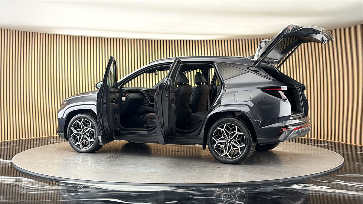 More views of Hyundai TUCSON