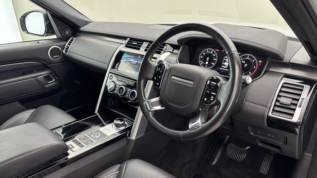 Land Rover Discovery Image 5