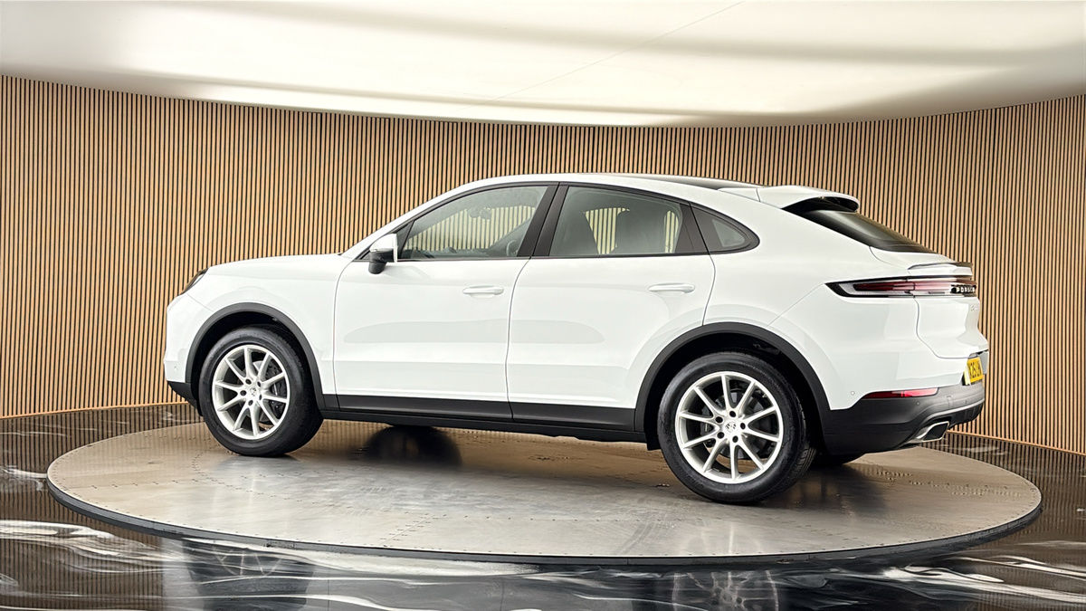 More views of Porsche Cayenne
