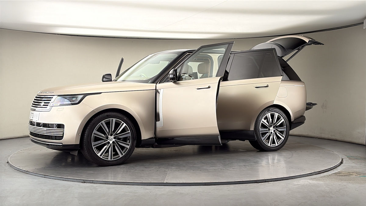 More views of Land Rover Range Rover