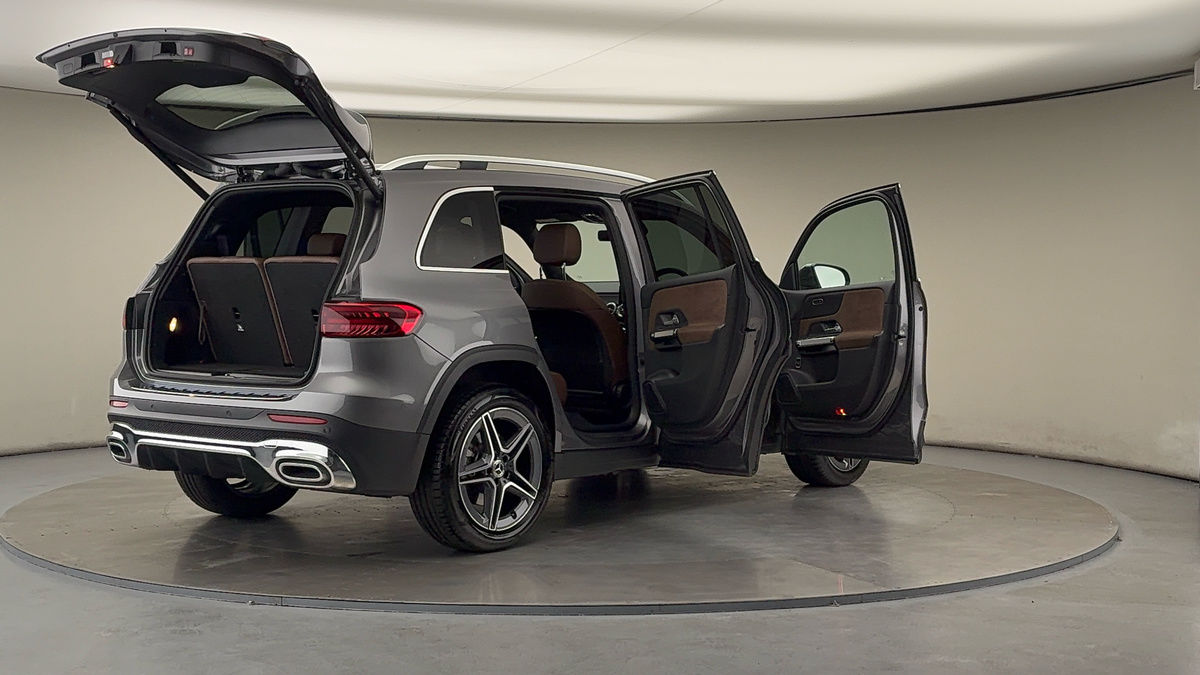 More views of Mercedes-Benz GLB