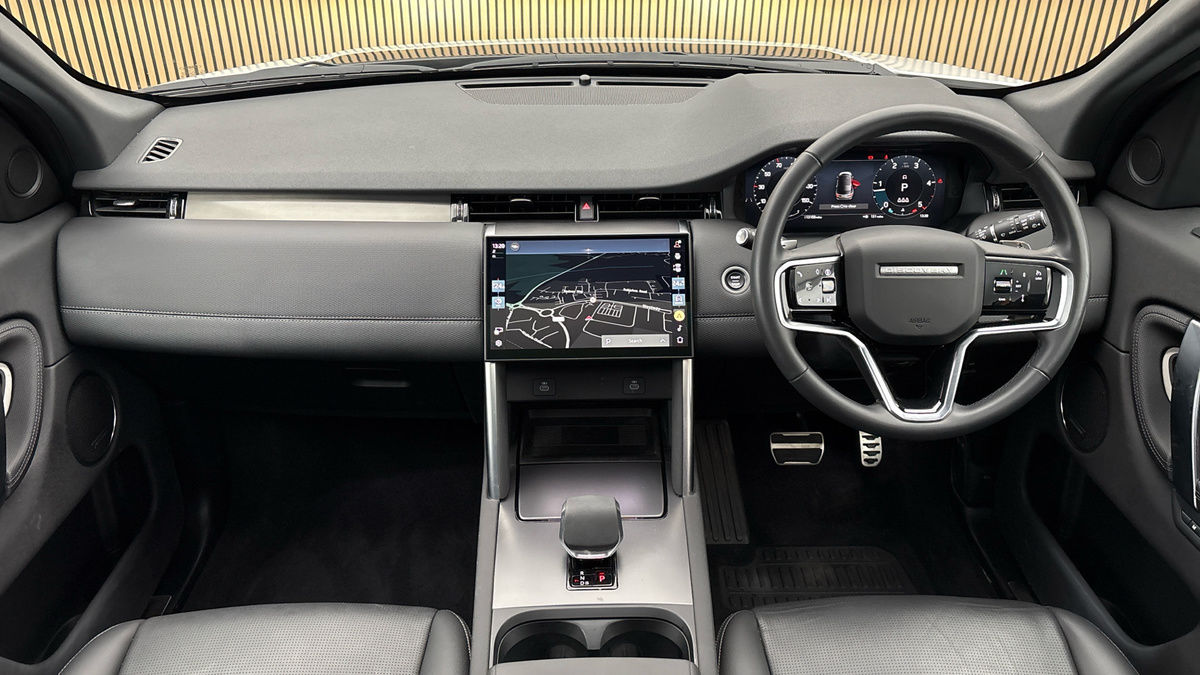Land Rover Discovery Sport Image 12
