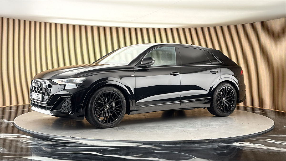 More views of Audi Q8