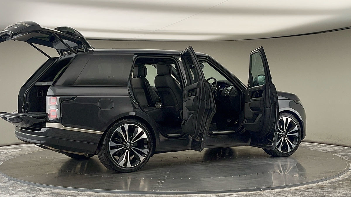 More views of Land Rover Range Rover