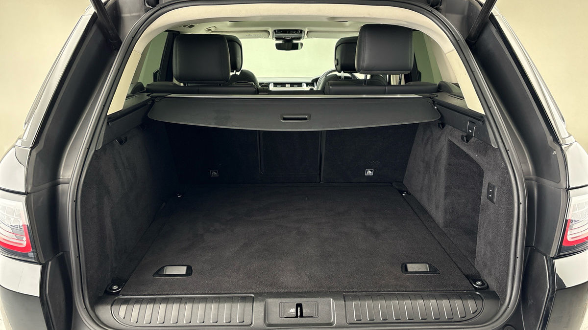 Land Rover Range Rover Sport Image 11