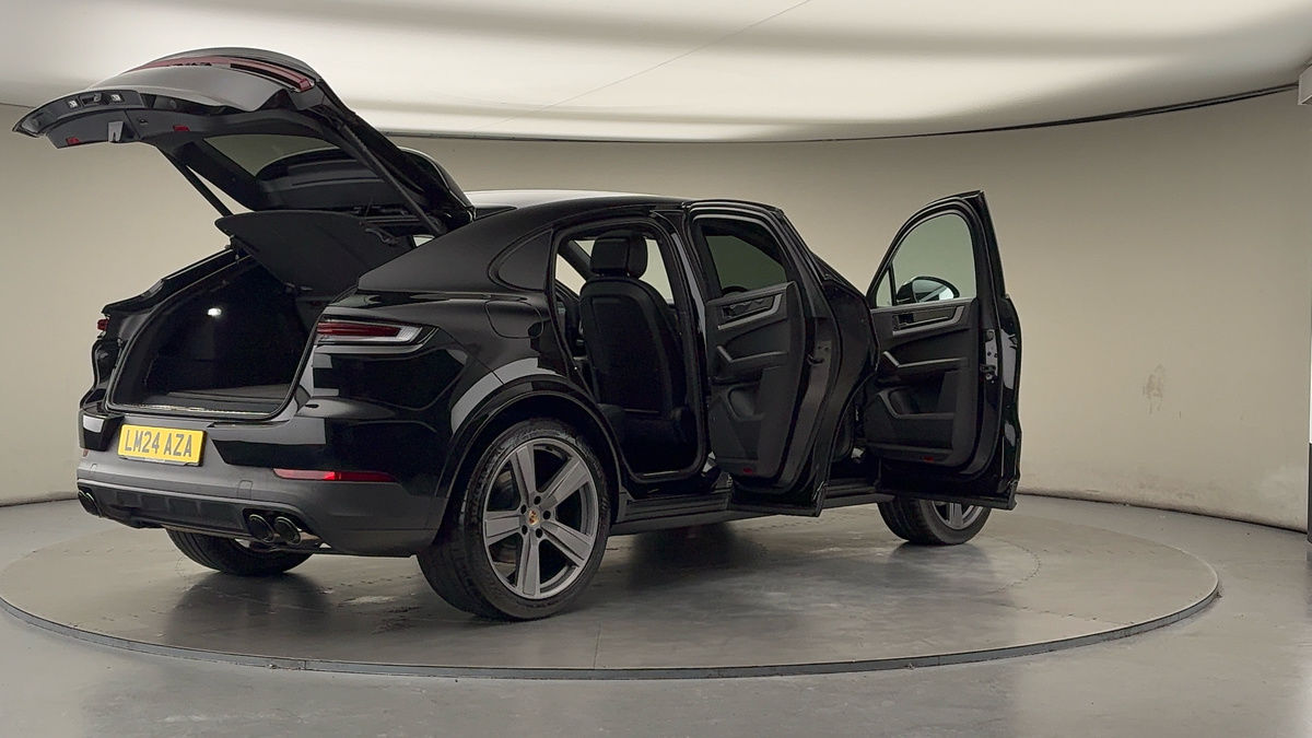 More views of Porsche Cayenne