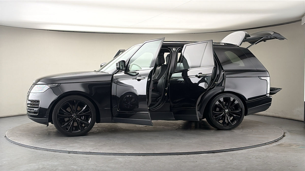 More views of Land Rover Range Rover