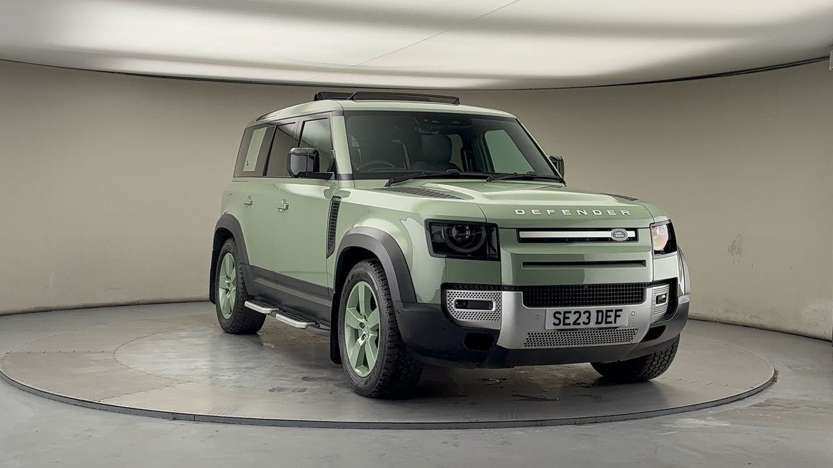 More views of Land Rover Defender 110