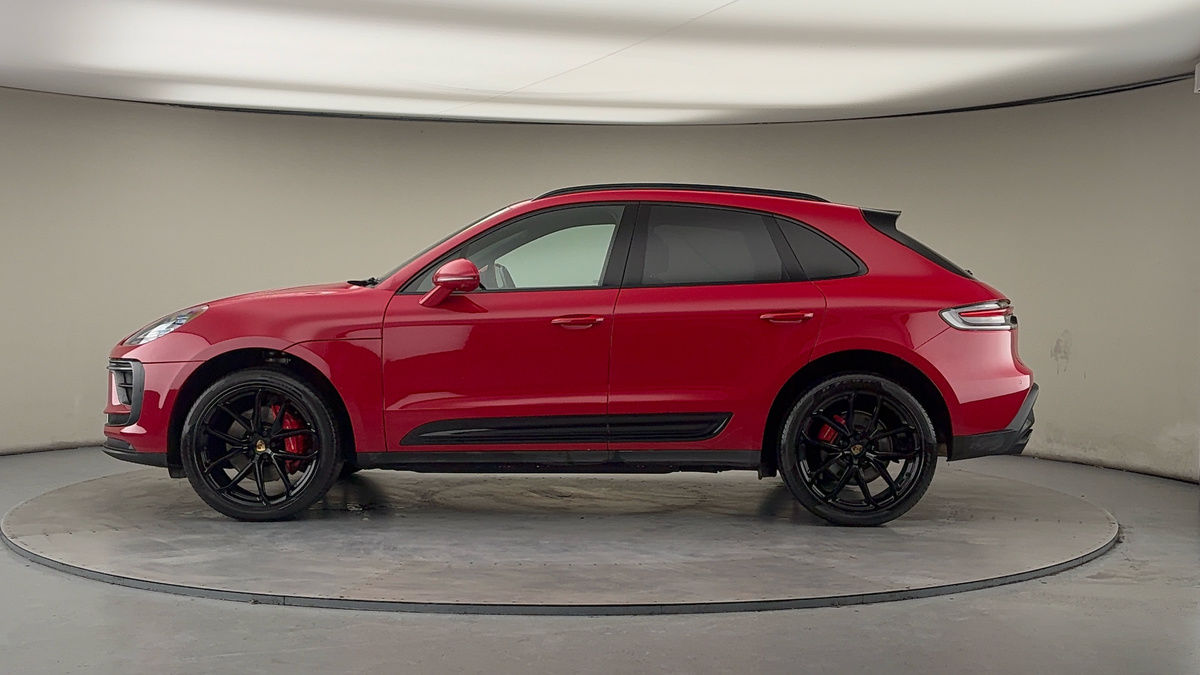 Porsche Macan Image 15