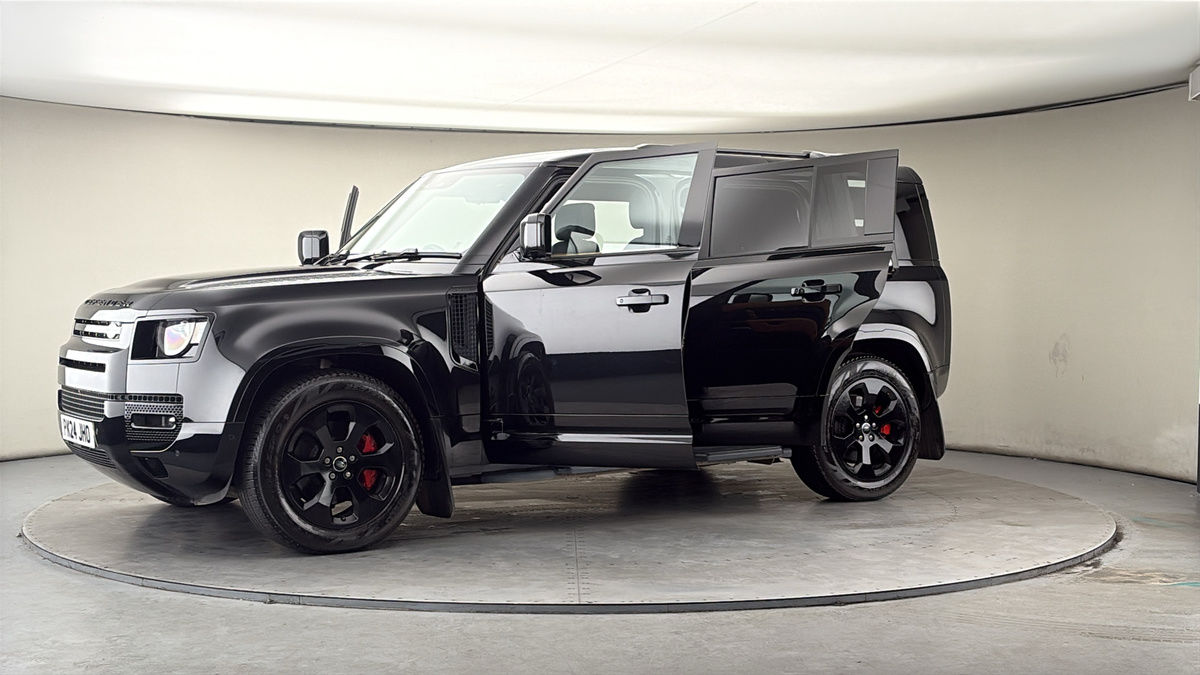 More views of Land Rover Defender 110