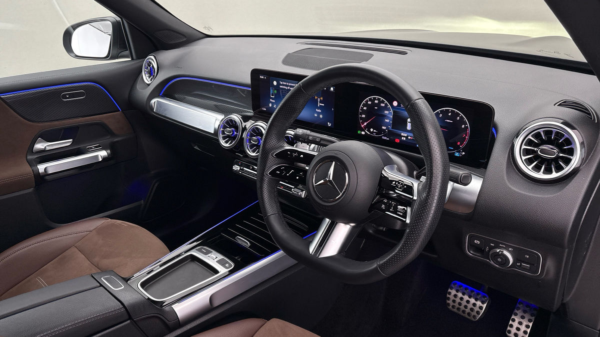 Mercedes-Benz GLB Image 5