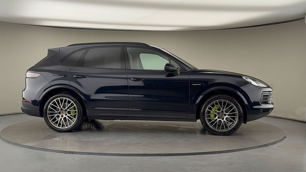 More views of Porsche Cayenne