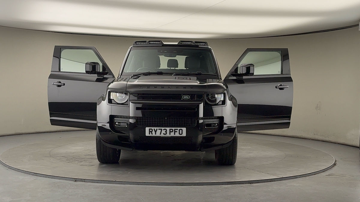 More views of Land Rover Defender 90