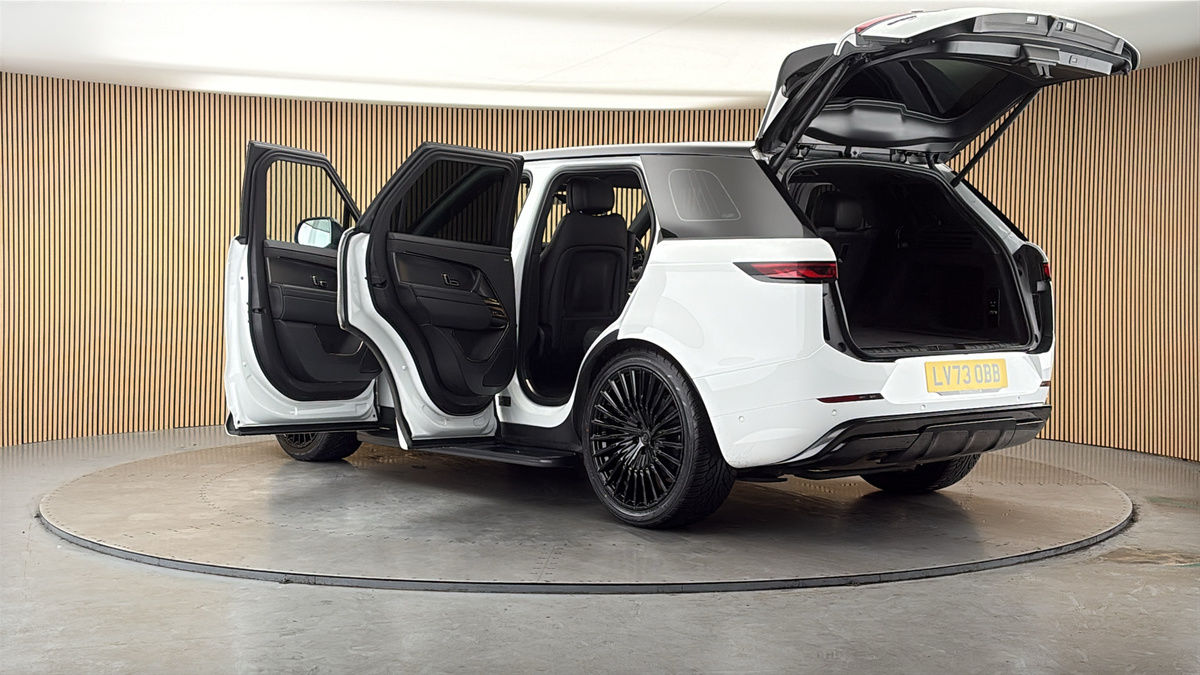 More views of Land Rover Range Rover Sport