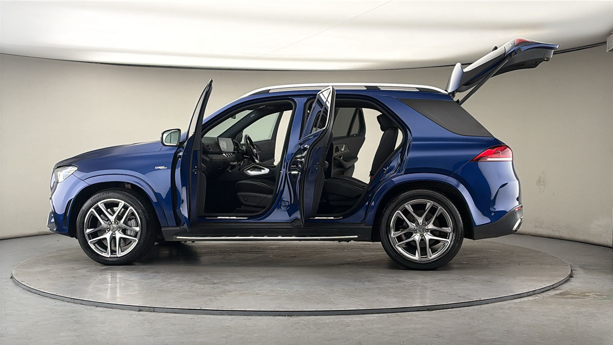 More views of Mercedes-Benz GLE