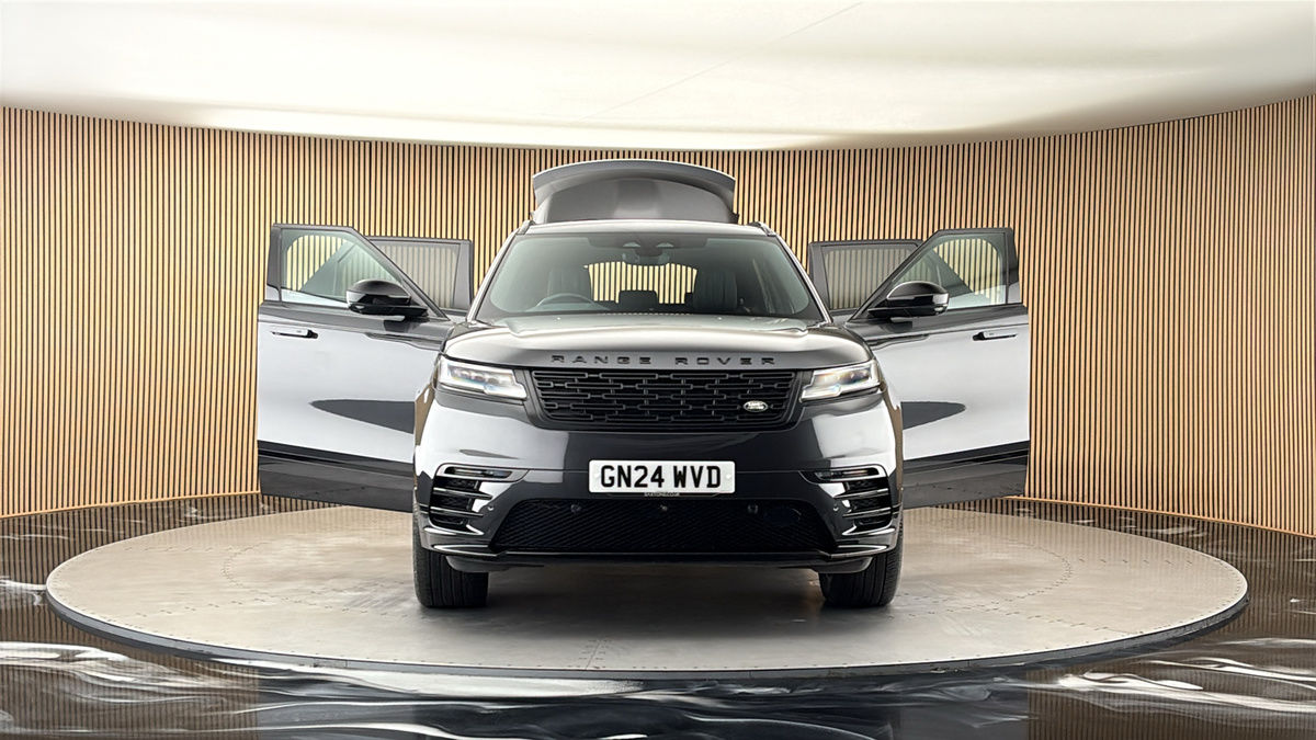 More views of Land Rover Range Rover Velar