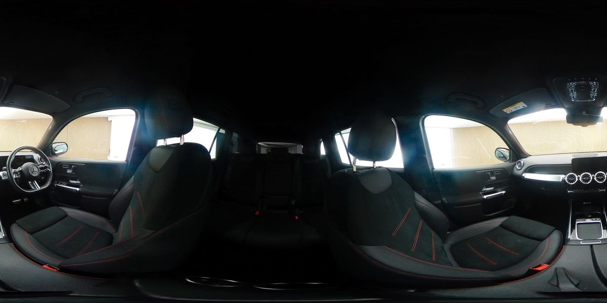 More views of Mercedes-Benz GLB