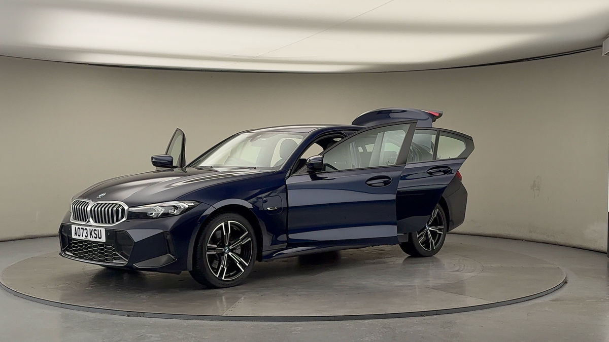 BMW 3 Series Image 22