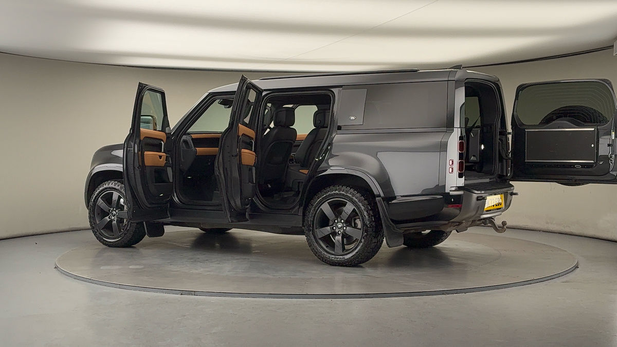 More views of Land Rover Defender 130