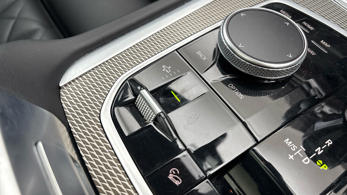 BMW X6 Image 30