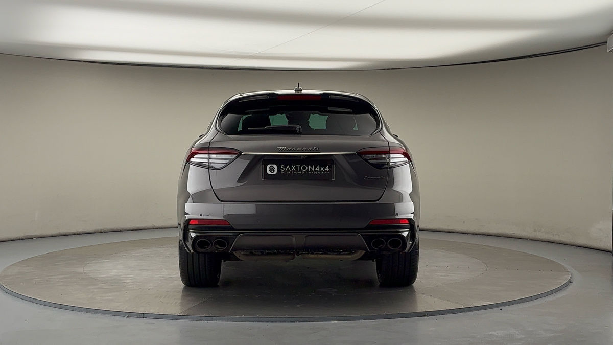 Maserati Levante Image 4