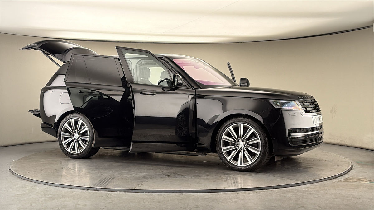 More views of Land Rover Range Rover