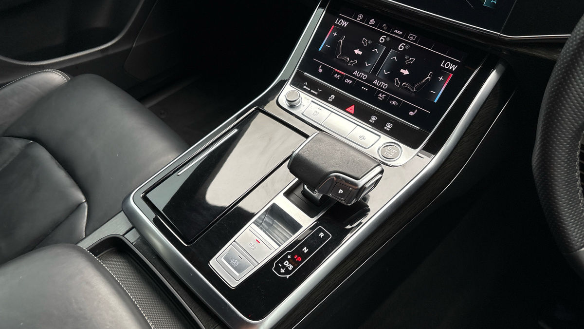 Audi Q8 Image 18