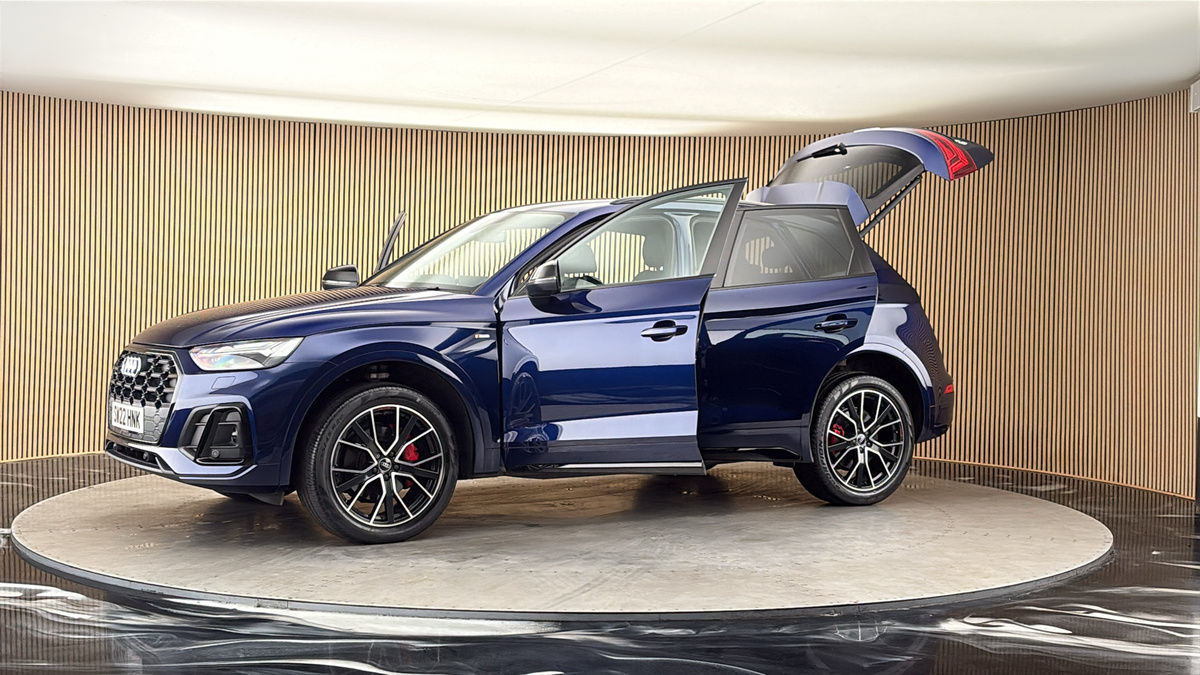 More views of Audi Q5