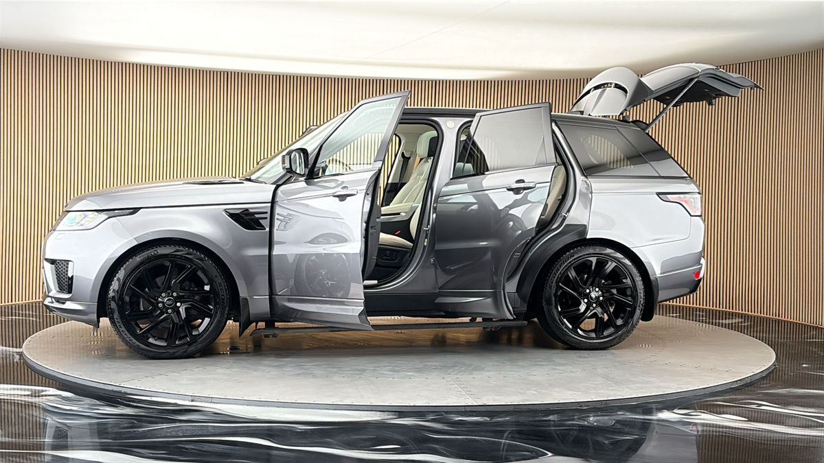 More views of Land Rover Range Rover Sport