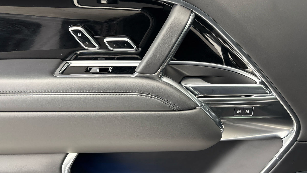 Land Rover Range Rover Image 19