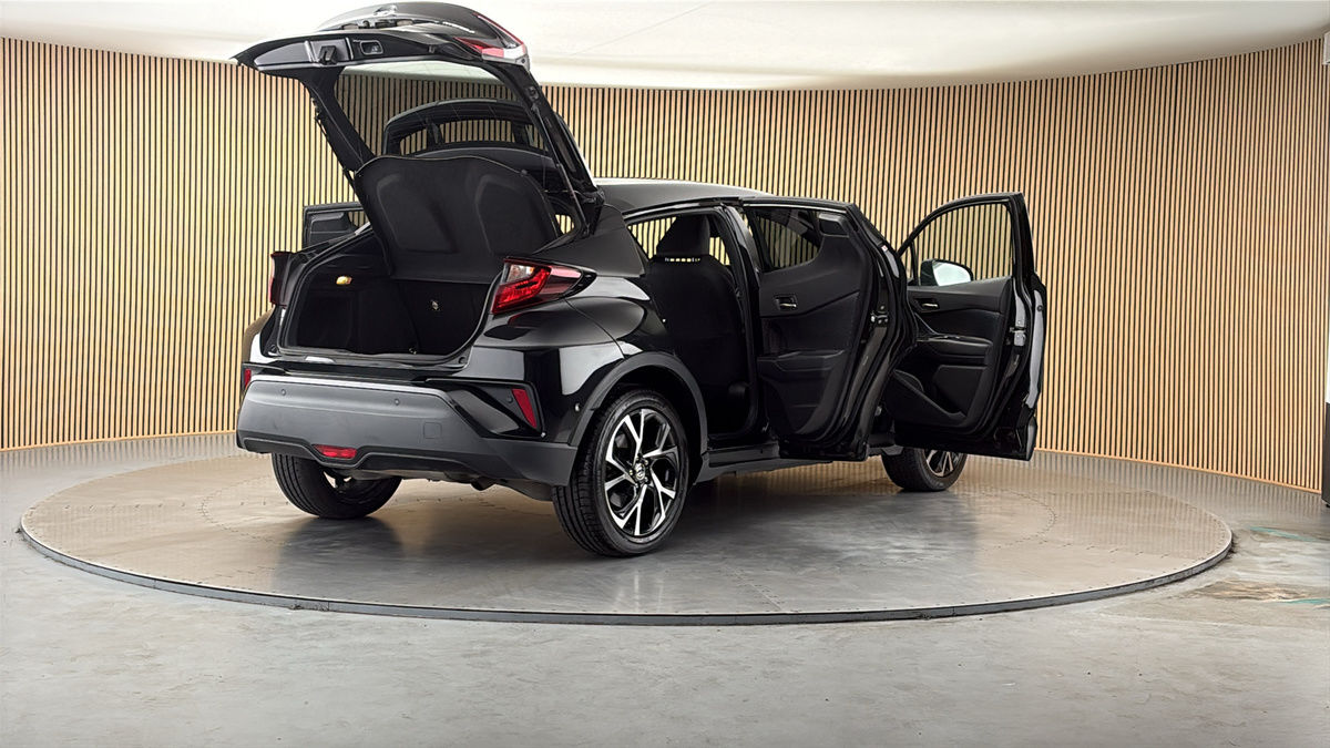 More views of Toyota C-HR