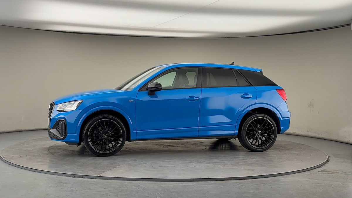 More views of Audi Q2