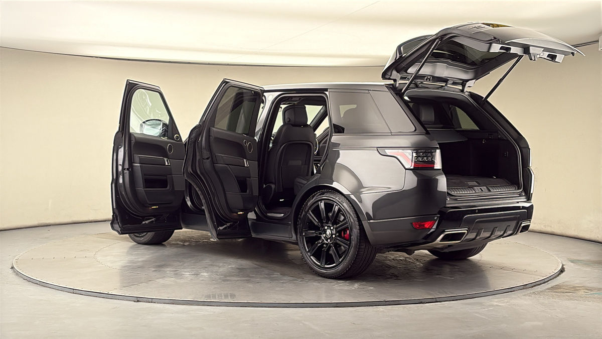 More views of Land Rover Range Rover Sport